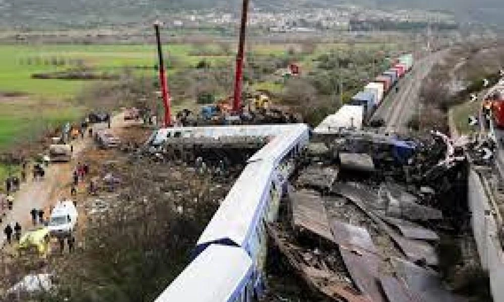 Τέμπη: Οι καμπάνες στις εκκλησίες θα χτυπήσουν πένθιμα 57 φορές - Η εγκύκλιος